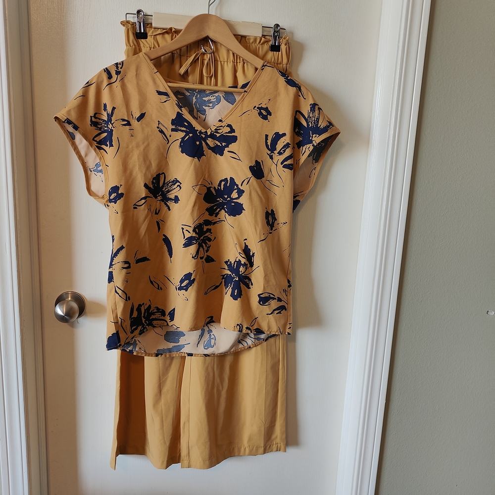 Floral Print Top and Skirt Set